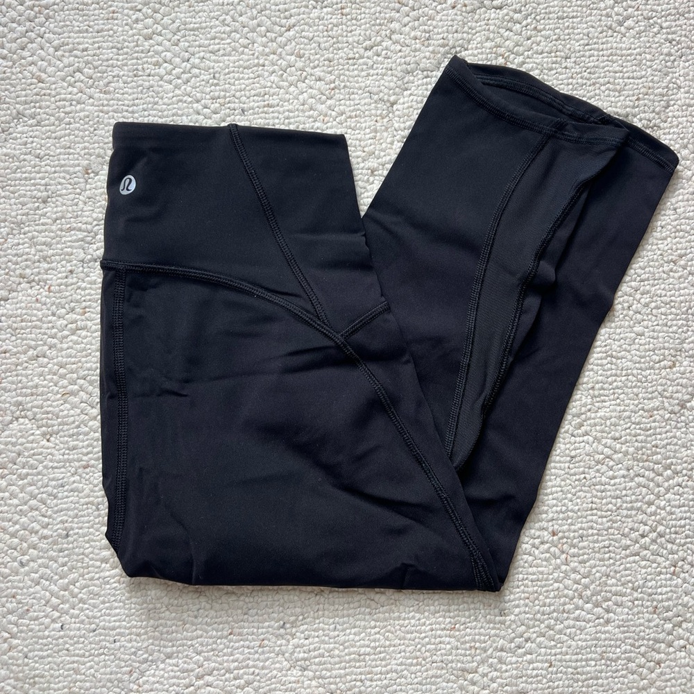 Like New - Lululemon Crop Leggings
